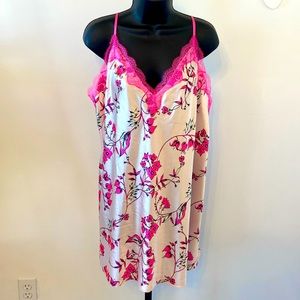 WOMENS VICTORIA SECRET PINK FLORAL W/LACE DETAIL BABYDOLL CHEMISE SZ XL